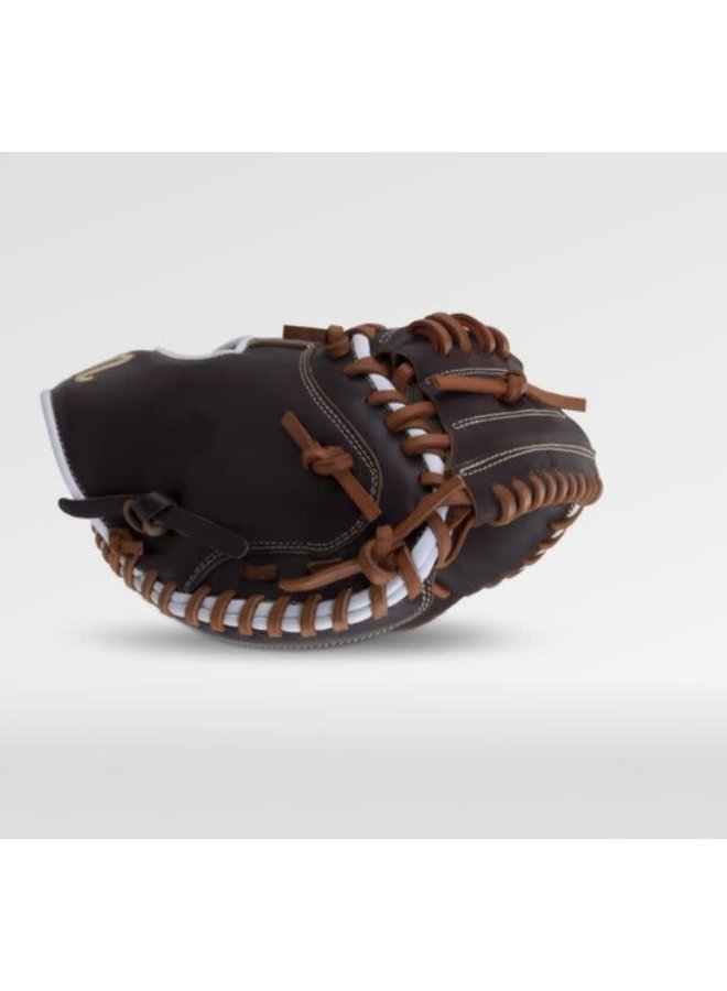 Marucci Krewe M Type 220C1 Catchers Mitt 32 Inch RHT 3 Marucci Krewe M Type 220C1 Catchers Mitt 32 Inch RHT - Image 3