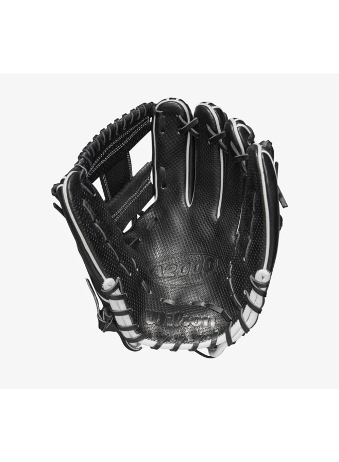 Wilson A2000 1786 Spin Control Bk/Wh 11.5-inch - Image 2