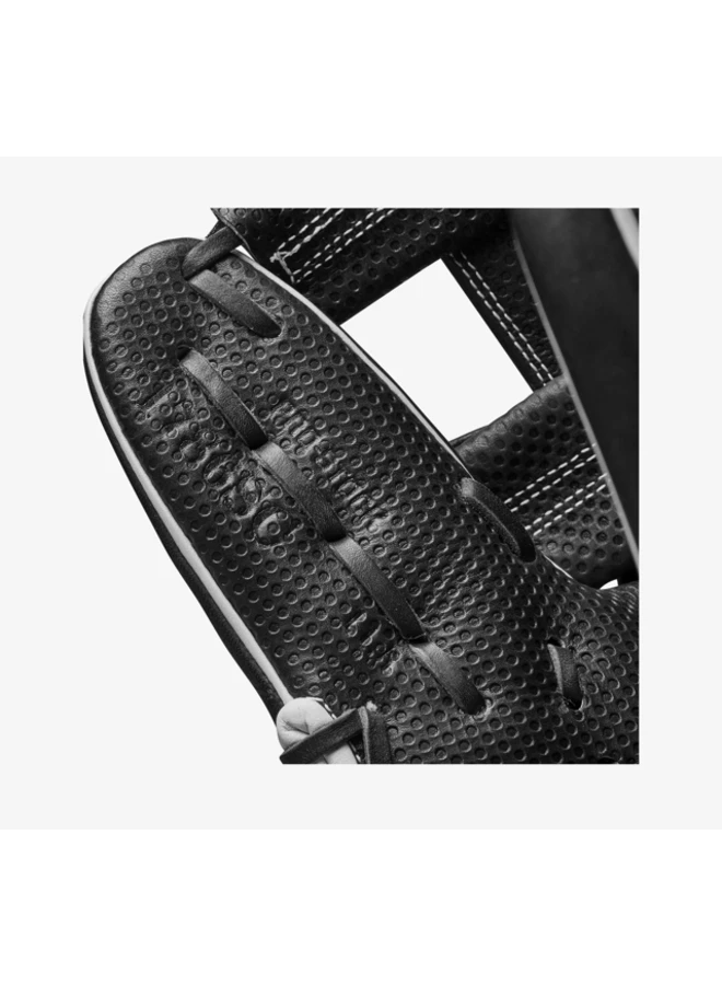 Wilson A2000 1786 Spin Control Bk/Wh 11.5-inch - Image 7