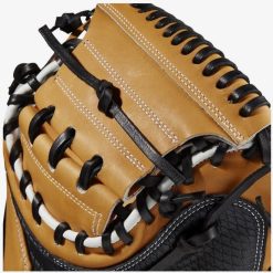 Wilson A2K M1D W/SuperSnakeSkin™ (C) 33.5-inch Catchers Mitt 4 Wilson A2K M1D W/SuperSnakeSkin™ (C) 33.5-inch Catchers Mitt -Wilson Shop wilson wilson a2k m1d w supersnakeskin c 335 inch 4
